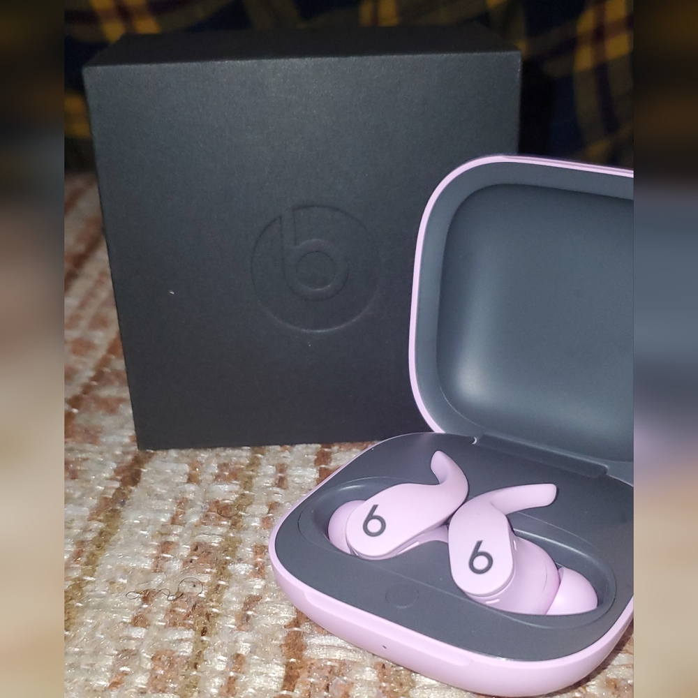 Beats Fit Pro ( Apple & Android Compatible) - Picture 4 of 5